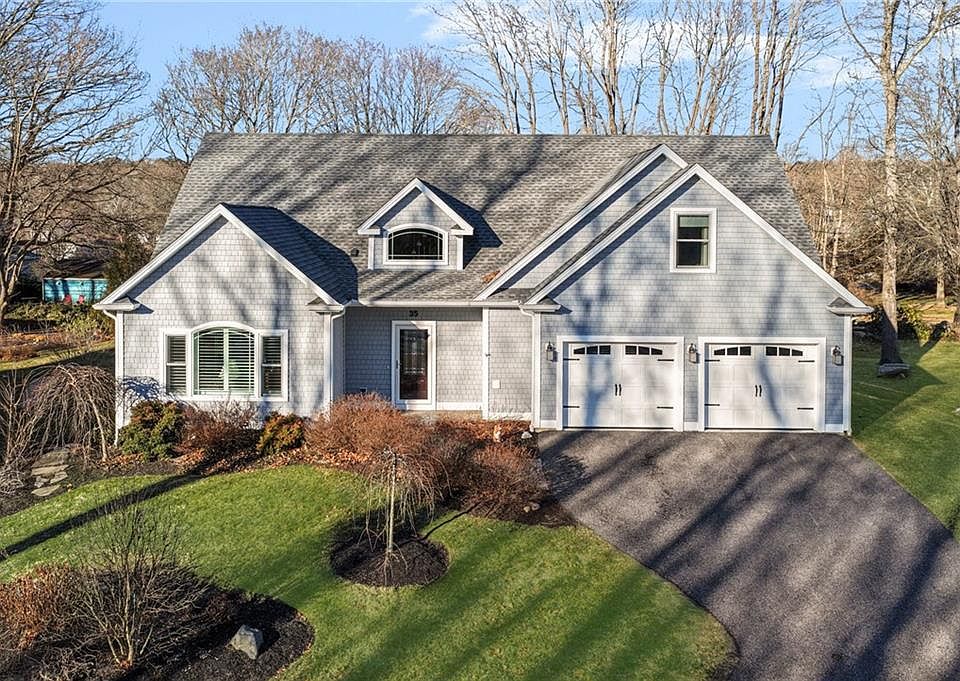 1st image of 35 Abbey Rd