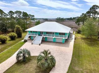 3336 Mills Bayou Dr, Milton, FL 32583