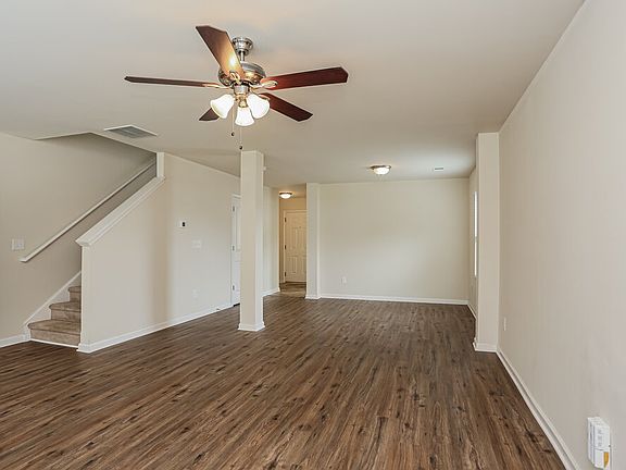 5th image of 130 Betty Ann Ln