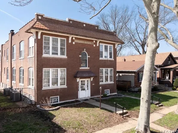 4950 Finkman St #1W, Saint Louis, MO 63109