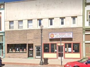 218 N Main St #A, Edwardsville, IL 62025