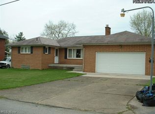 7902 E 2nd St, Masury, OH