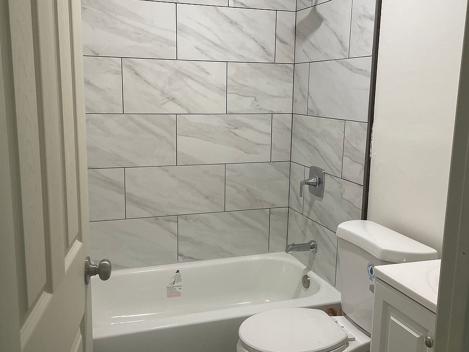2nd image of 3030 N State St