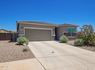 630 W Calle Las Varitas, Sahuarita, AZ 85629