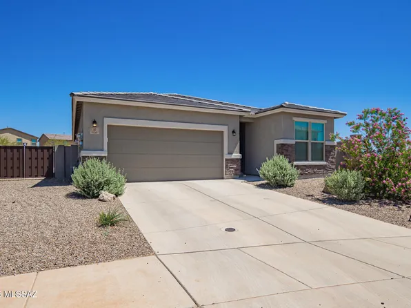 630 W Calle Las Varitas, Sahuarita, AZ 85629