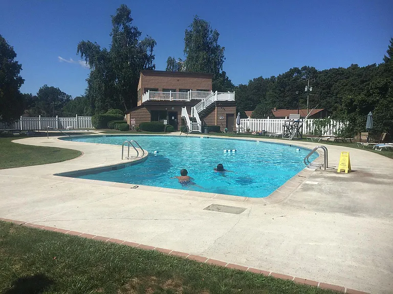 43 Balance Rock Rd #10 — Photo 17