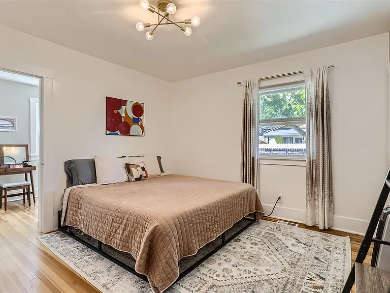 Main bedroom