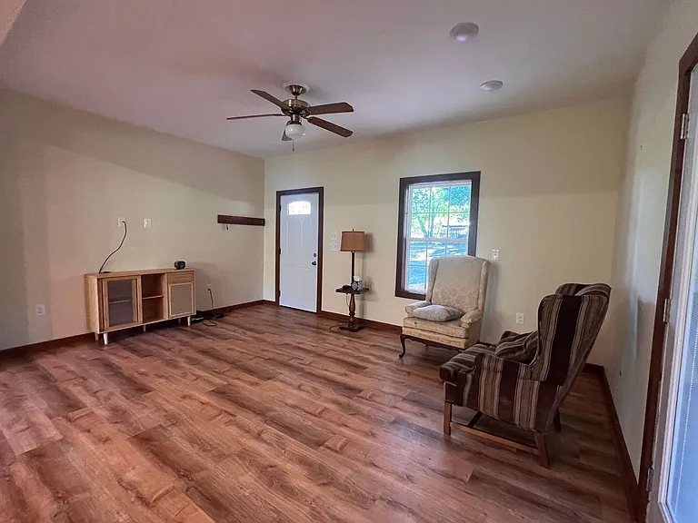 724 Brockton Rd — Photo 10