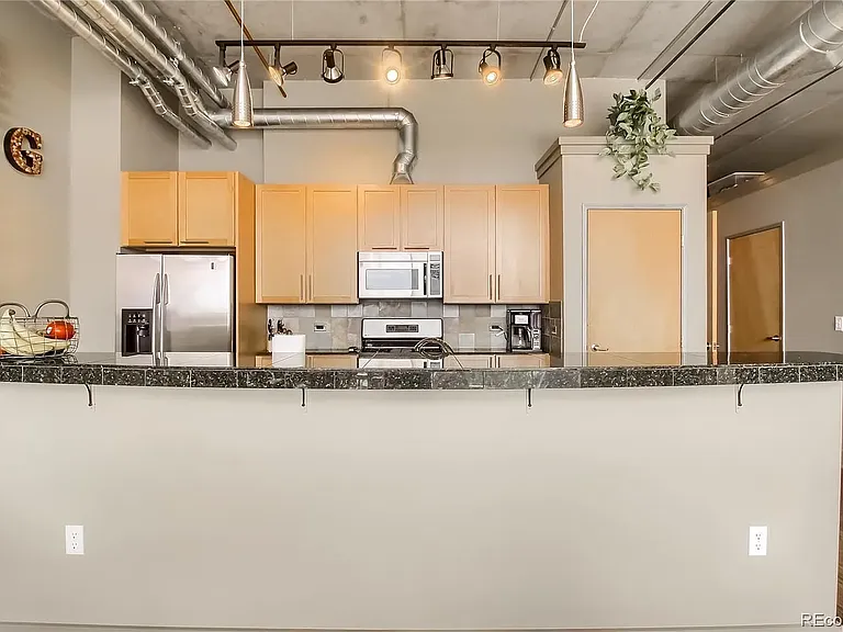 2899 N Speer Blvd #403 — Photo 11