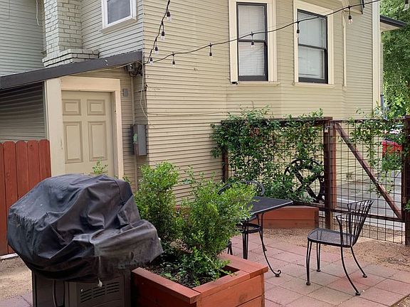 3rd image of 711 18th St APT 3