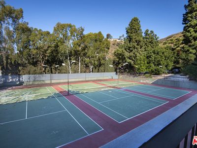 2700 Cahuenga Blvd E APT 4103, Los Angeles, CA, 90068