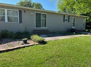 435 S 17th St, Hamilton, IL 62341