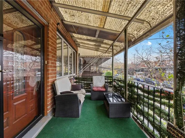 2666 Brown Street image 4 of 37