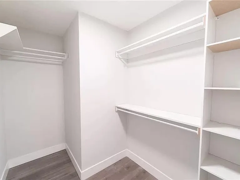 1001 W Macarthur Blvd #72 — Photo 20