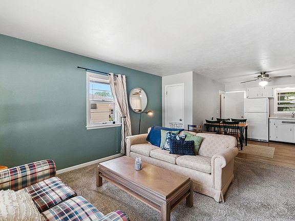 4th image of 2215 Fairview Dr
