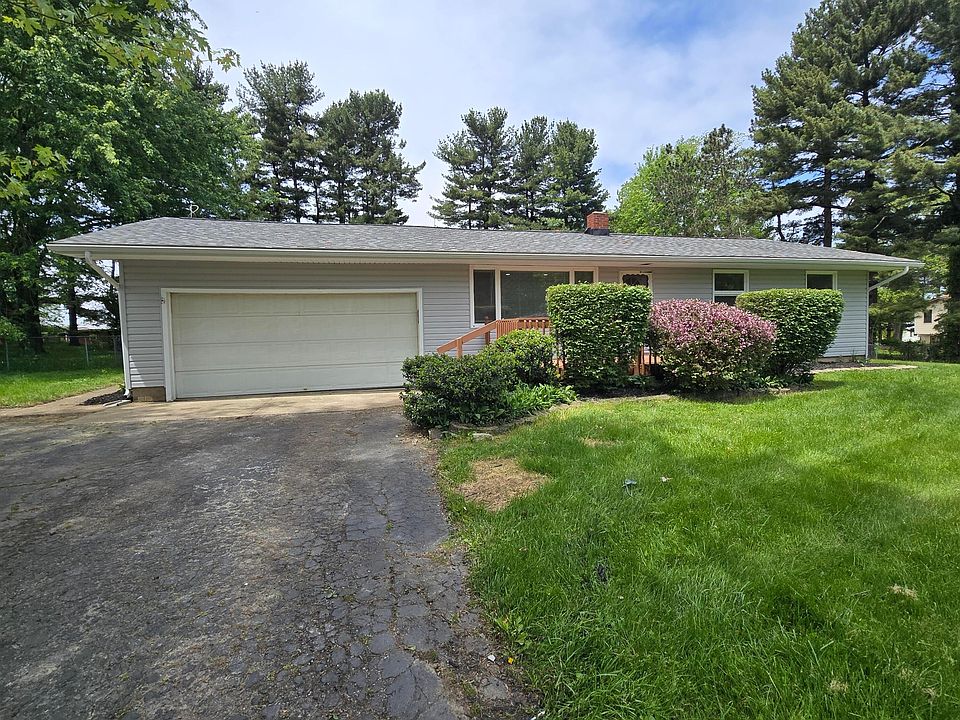 1st image of 106 Sharon Heights Rd SW