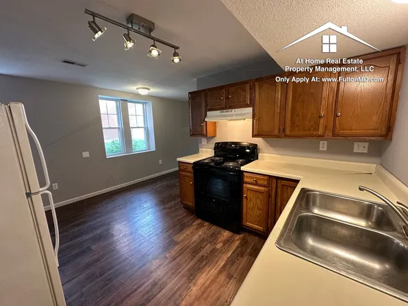 101 E 10th St APT 5, Fulton, MO 65251