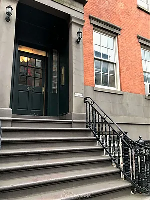 Rented by City Connections Realty | media 11