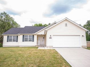 2622 Wintergreen Ln, Ravenna, OH 44266