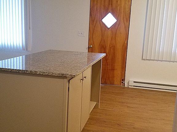 5th image of 1023 & 1025 E Coeur D Alene Ave #4
