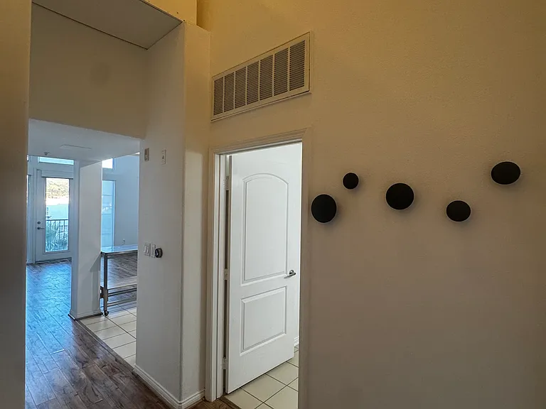 360 Avenue 26 #400 — Photo 10