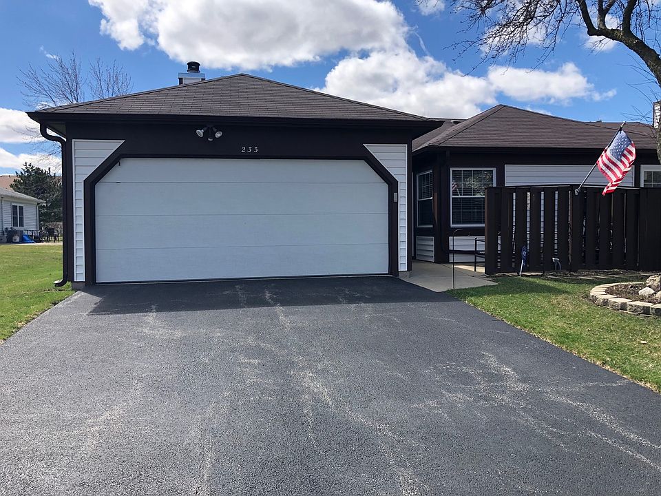 1st image of 233 Whitewood Dr
