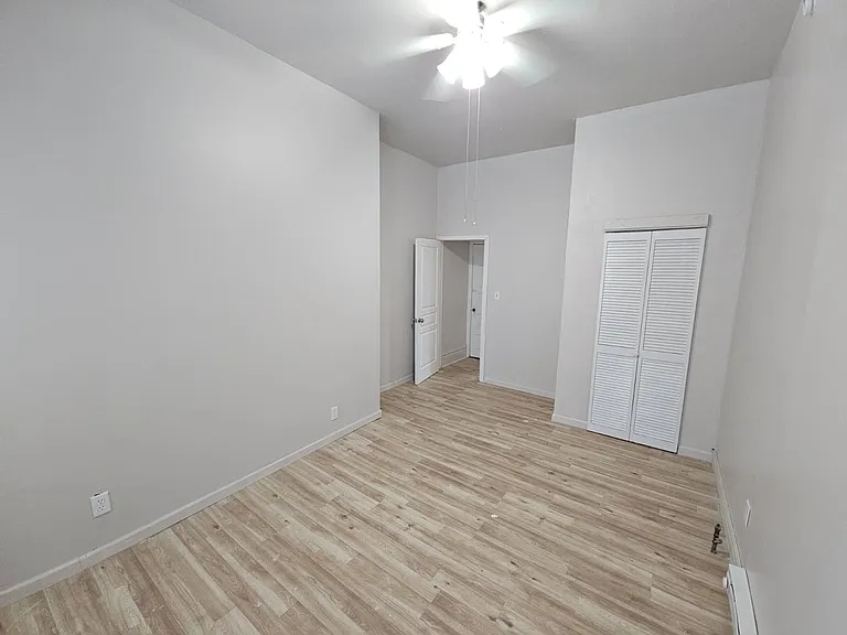 306 N 6th St #A — Photo 12