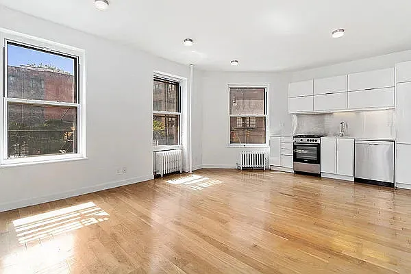 Rented by REAL New York | media 17