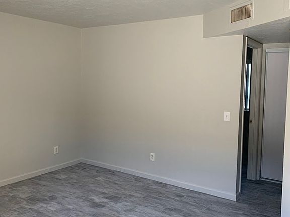 3rd image of 2720 McCulloch Blvd N #5