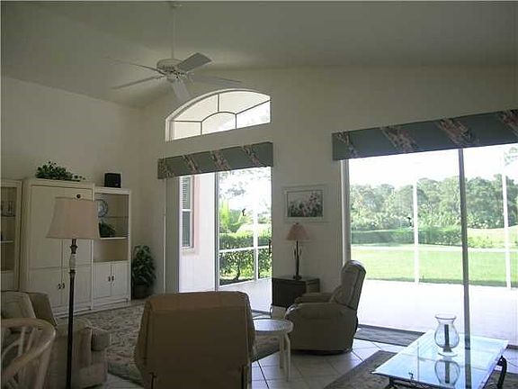 5th image of 6559 SE Twin Oaks Cir