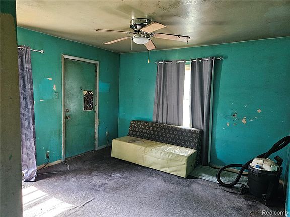 5th image of 1334 Marquette St