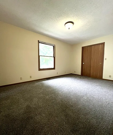 142 E Lincoln Hwy #3 — Photo 7