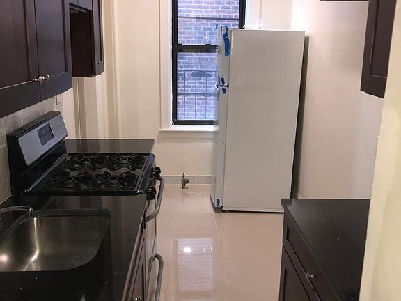 4th image of 144-44 Sanford Ave #5E