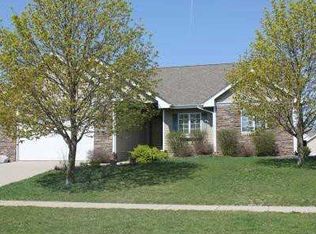 1106 Falcon Dr SE, Altoona, IA 50009