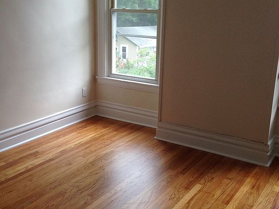 4th image of 1869 Highland Ave #1