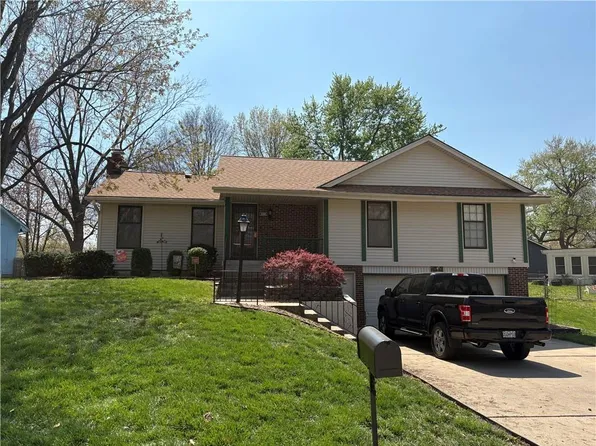 11105 E 71st Ter, Raytown, MO 64133