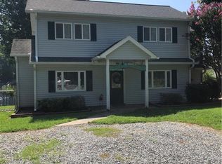 887 Riverside Dr, Lexington, NC 27292