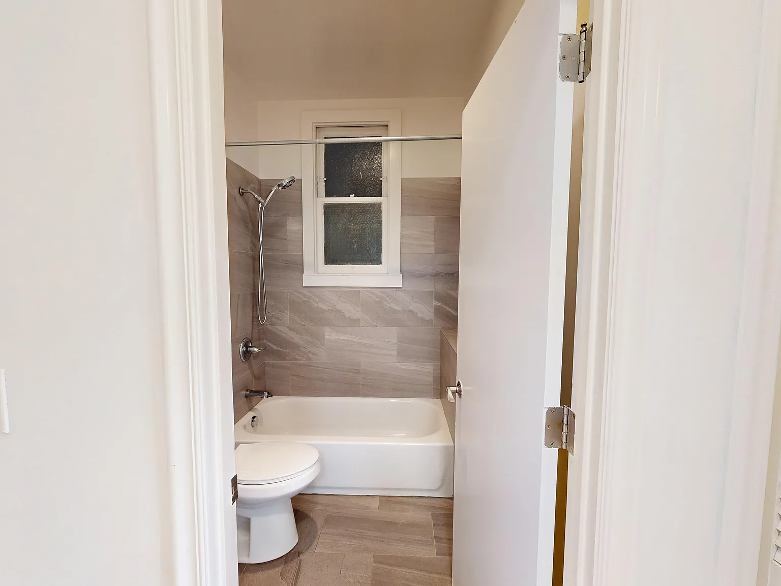 1755 Van Ness Avenue — Photo 4