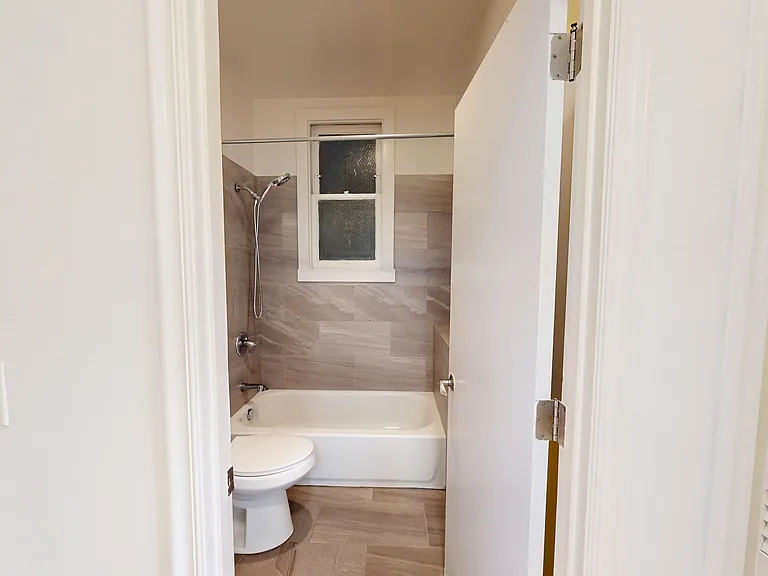 1755 Van Ness Avenue — Photo 4