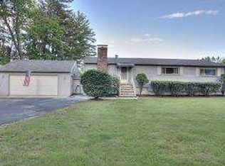 65 Kimball Dr, Hooksett, NH 03106