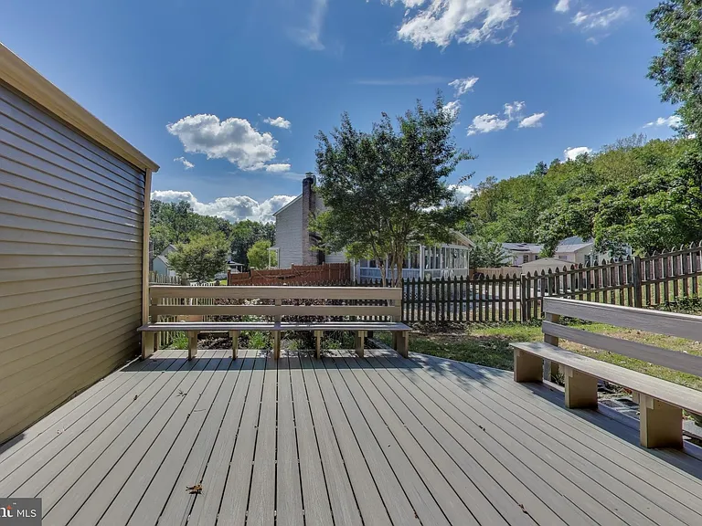 9217 Briarchip St — Photo 32