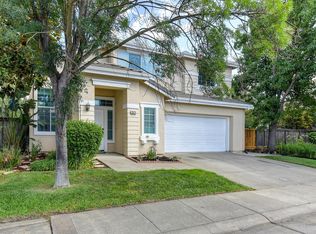 3925 Riviera Ln, Elk Grove, CA 95758