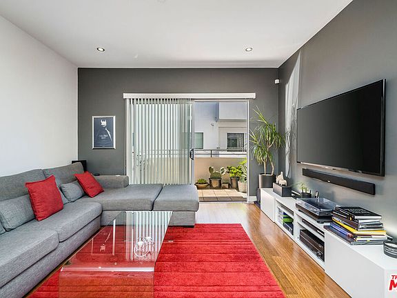 5th image of 1700 Sawtelle Blvd APT 319