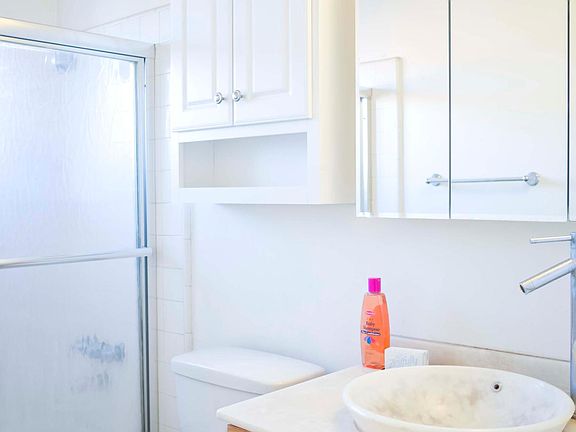 4th image of 211 N Huntington Ave APT 8