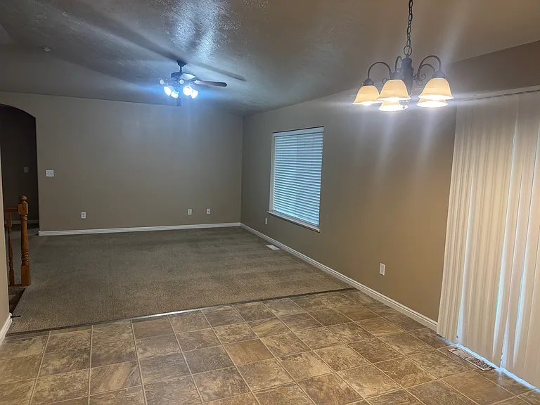 S Treyden Cir — Photo 5