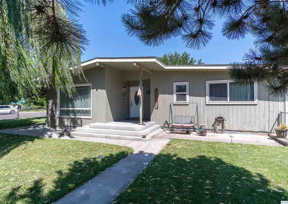 1st image of 428 W 18th Ave