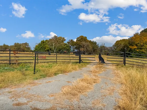 651 County Road 4900, Trenton, TX 75490