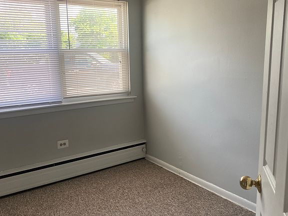 5th image of 910 W Euclid Ave APT 101
