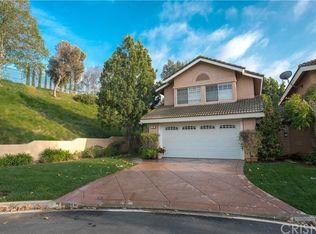 90 Twining Ln, Simi Valley, CA 93065