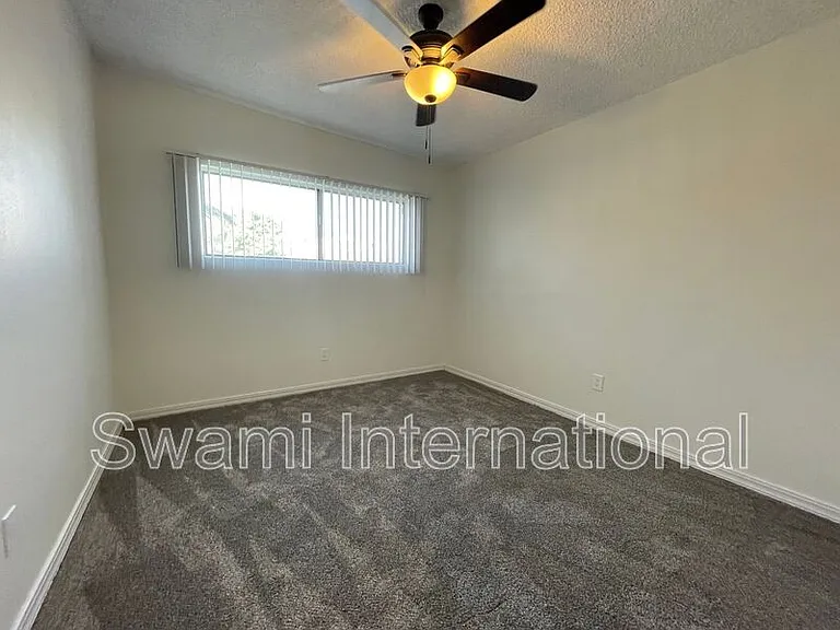 6100 11th Ave #4 — Photo 6